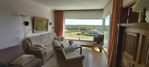 Apartment | Wohnzimmer | Fernseher