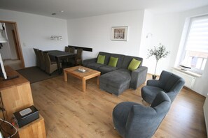 Apartment | Living room