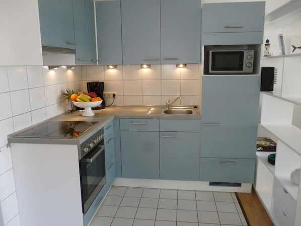 Apartment | Eigene Küche | Kühlschrank, Mikrowelle, Herdplatte, Geschirrspüler
