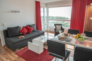 Apartment | Wohnzimmer | Fernseher