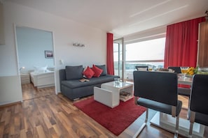 Apartment | Wohnzimmer | Fernseher