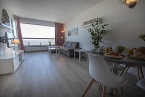 Apartment | Wohnzimmer | Fernseher
