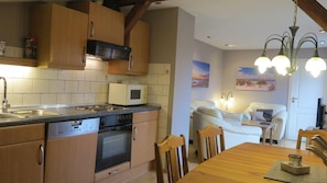 Apartment | Eigene Küche | Kühlschrank, Mikrowelle, Herdplatte, Geschirrspüler