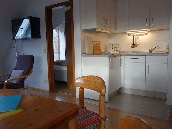 Apartment | Eigene Küche | Kühlschrank, Mikrowelle, Herdplatte, Geschirrspüler