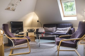 Apartment | Wohnzimmer | Fernseher