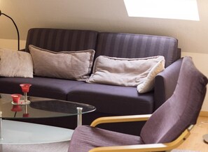 Apartment | Wohnzimmer | Fernseher