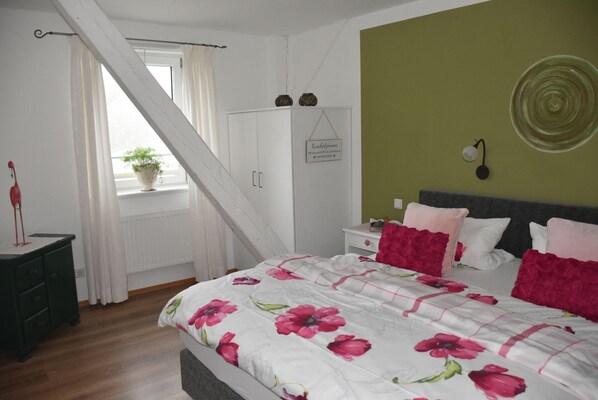 Apartment | 2 bedrooms, free WiFi