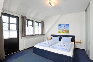 Apartment | Cribs/infant beds, free WiFi