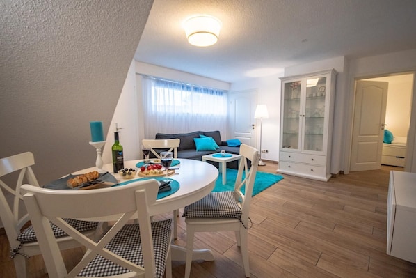 Apartment | 2 Schlafzimmer, Babybetten, kostenloses Internet per Kabel