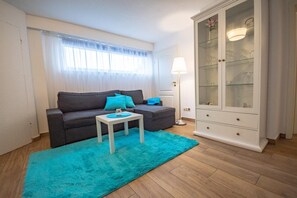 Apartment | 2 Schlafzimmer, Babybetten, kostenloses Internet per Kabel