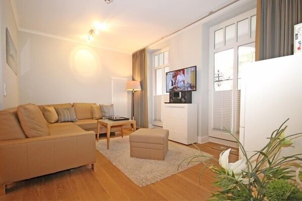 Apartment (Villa Löwenstein - Wohnung 6 / 9842) | Ruang tamu | TV 