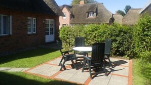 Apartment | Property grounds - Ferienwohnung 2 am Museum (Alkersum)