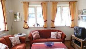 Apartment | Living room - Ferienwohnung 2 am Museum (Alkersum)