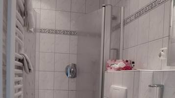 Apartment | Bathroom