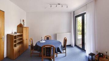 Apartment | Private kitchen | Fridge, microwave, stovetop, dishwasher