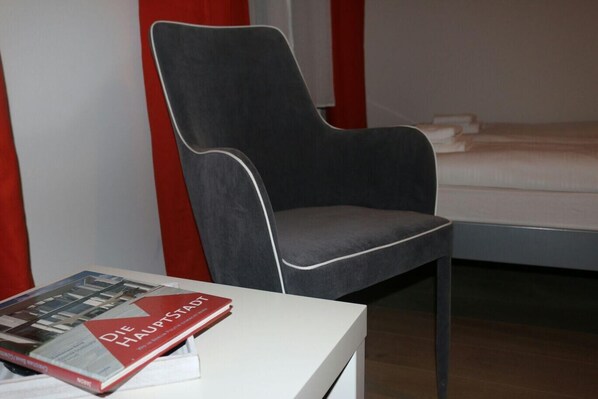 Apartment | Living room - Studio Niemetzstr, Feines für Pärchen Berlin (Berlin)