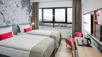 Superior Twin Room | Minibar, in-room safe, desk, laptop workspace