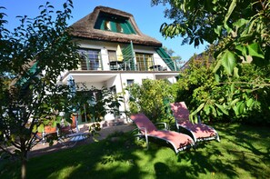 Ferienhaus (Eck - Reethaus "Sturmhaube") | Außenbereich