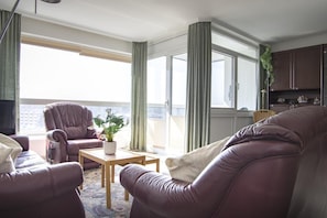 Appartement | Salle de séjour | Télévision