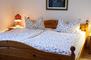 Apartment | 2 Schlafzimmer, Babybetten, kostenloses Internet per Kabel