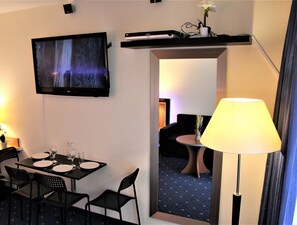 Apartment (Haus Vier Jahreszeiten am See - Wohnu) | Wohnzimmer