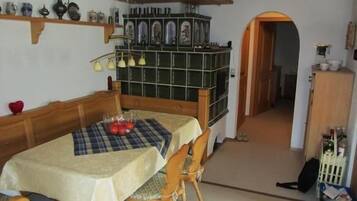 Apartemen | 2 kamar tidur dan tempat tidur bayi