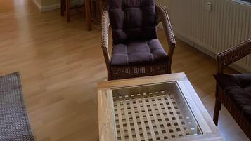 Apartment (Ferienwohnung in Stadtmitte) | Living room | TV