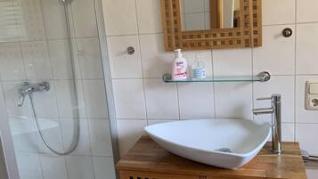 Apartment (Ferienwohnung in Stadtmitte) | Badezimmer