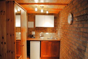 Ferienhaus | Eigene Küche | Kühlschrank, Mikrowelle, Herdplatte, Geschirrspüler