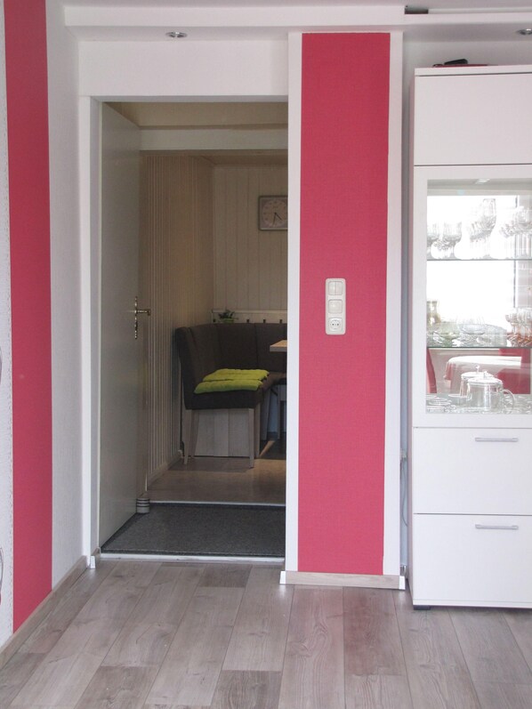 Ferienhaus | 2 Schlafzimmer, Babybetten, kostenloses WLAN