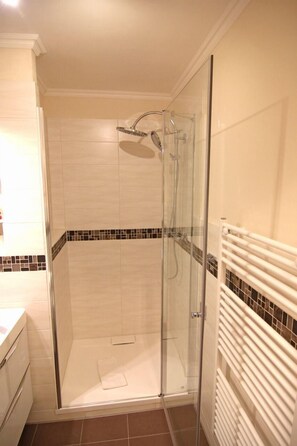 Apartment | Badezimmer