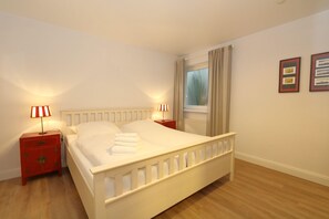 3 عدّة غرف نوم وأسرّة أطفال/رضّع وواي فاي مجانًا