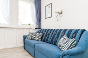 Apartment | Wohnzimmer | Fernseher