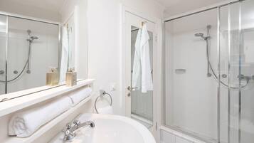 Apartment | Bathroom