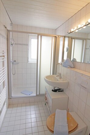 Apartment | Badezimmer