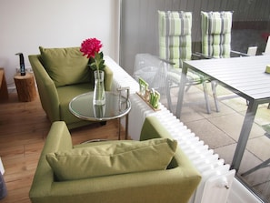 Apartment (Apartment Harzgrün) | Wohnzimmer | Fernseher