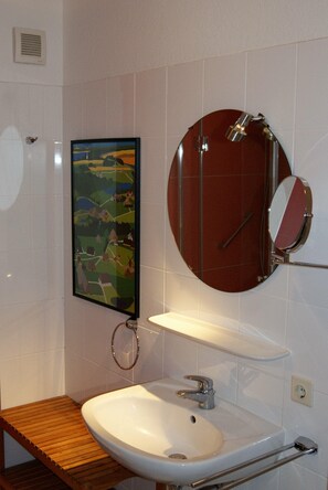 Apartment | Badezimmer