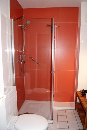 Apartment | Bathroom - Seedorf, Am Neuensiener See, Whg 08 (Sellin)