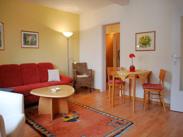 Apartment | Wohnzimmer | Fernseher