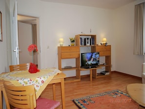 Apartment | Wohnzimmer | Fernseher