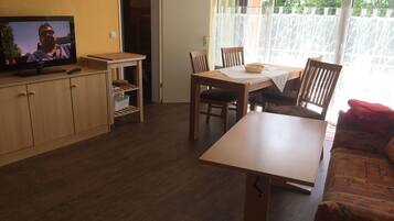 Apartment | Private kitchen | Fridge, stovetop