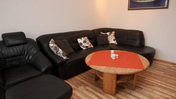 Apartment | Living room | TV