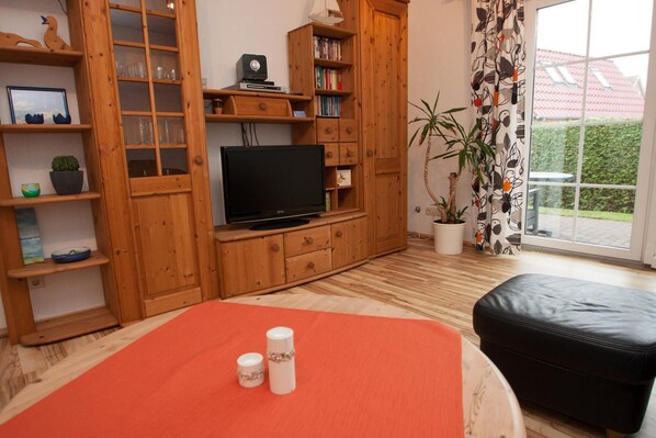 1 bedroom, cots/infant beds, free WiFi - Ferienwohnung in Carolinensiel für 2 Personen und ein Kleinkind 50032 (Wittmund)