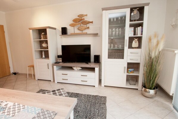 Apartment | Wohnzimmer | Fernseher