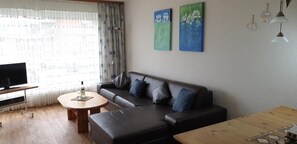 Apartment | Wohnzimmer | Fernseher