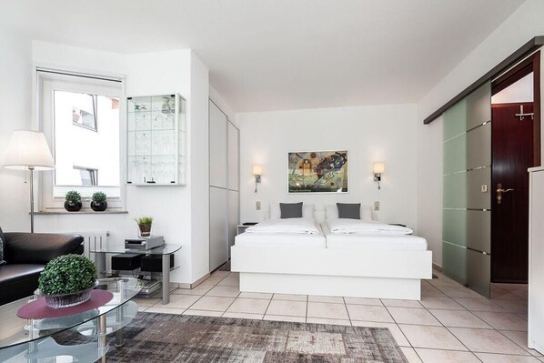 Apartment (Strand & Park)