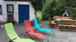 Apartment | Balcony - Ferienwohnung Quellenhof "ausgebaute Scheune" (Kollnburg)