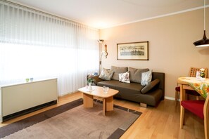 Apartment | Wohnzimmer | Fernseher