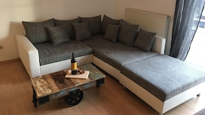 Appartement | Salle de séjour | Télévision