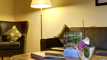 Apartment | Wohnzimmer | Fernseher